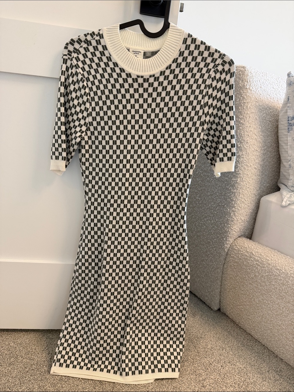 Abercrombie & Fitch Black and Cream Checker Knit Midi Dress